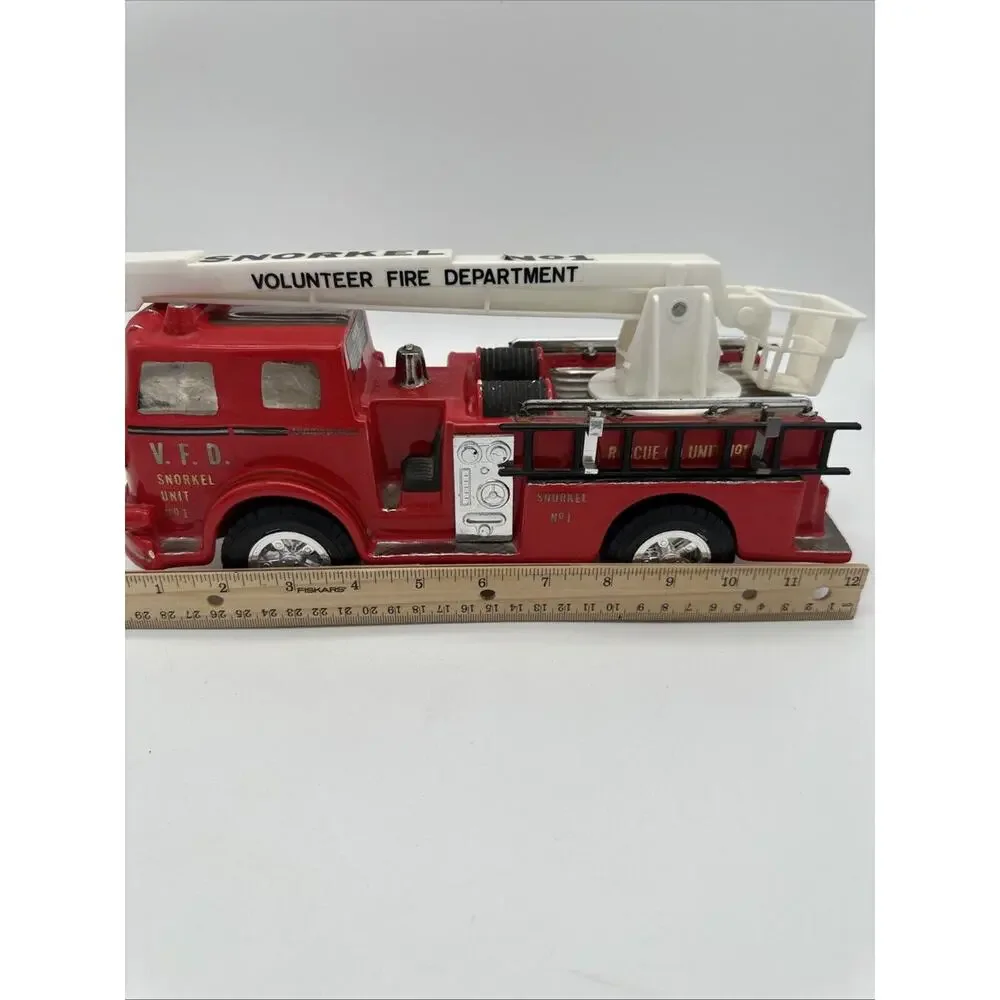 Pacesetter Decanter Vintage Snorkel Unit No. 1 Fire Engine. #840 Of 2400
